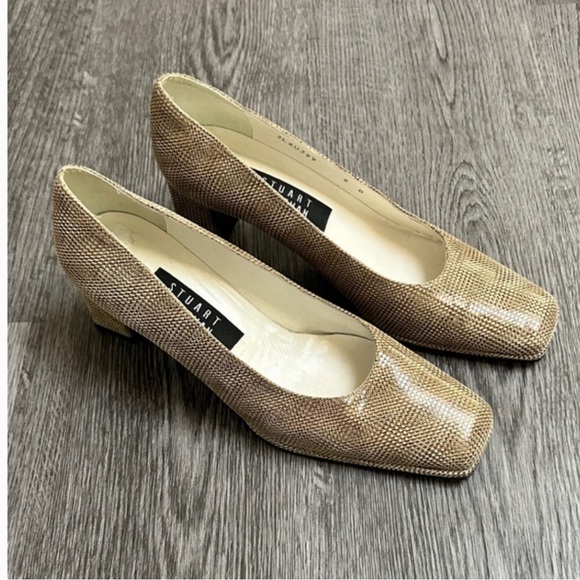 Stuart Weitzman Hounds Tooth Leather Heels | 8 - Picture 7 of 9